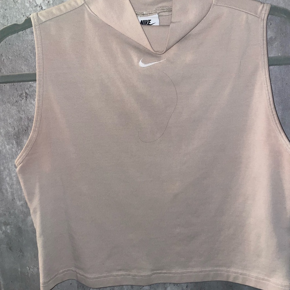 Nike Crop Top